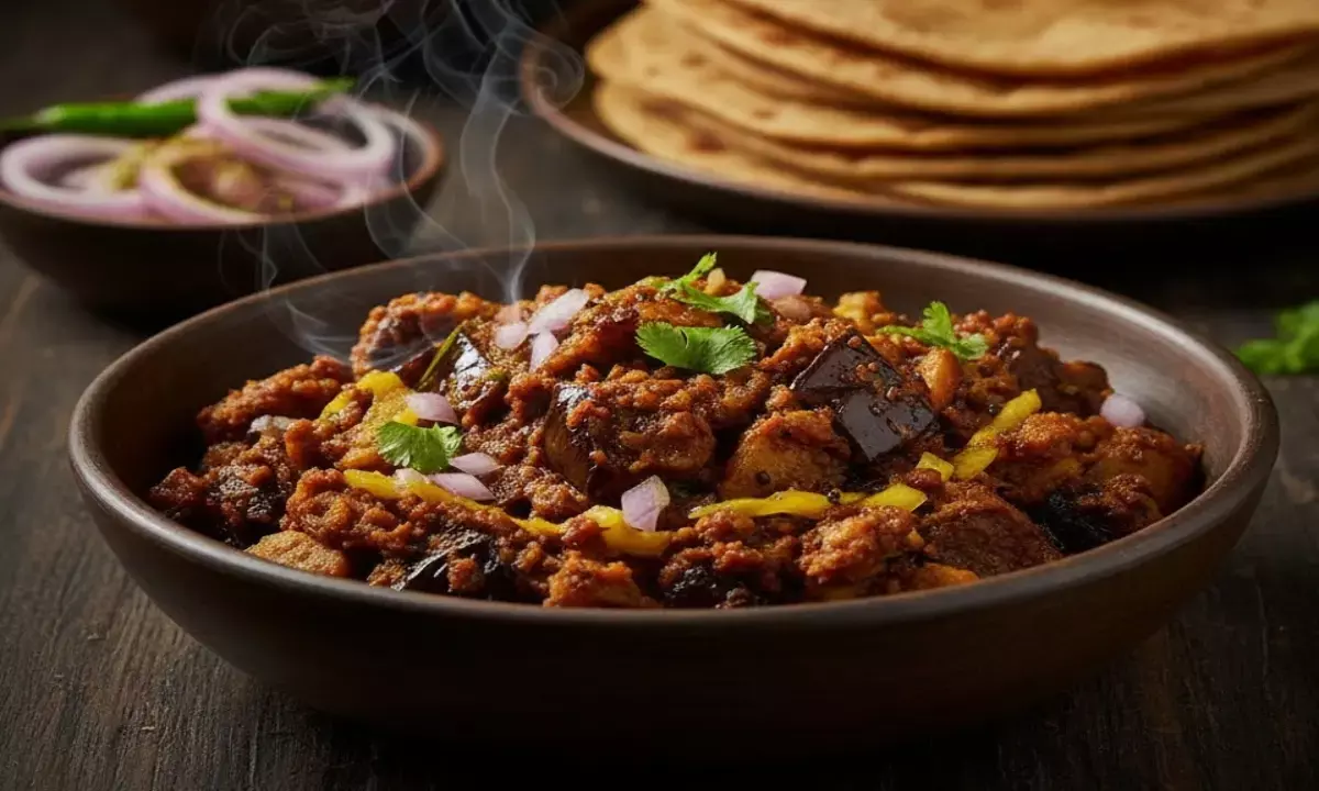 how to make aloo baingan tamatar bharta