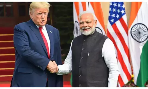 ट्रम्प ने की मोदी की तारीफ, बोले- ‘वो दिखने में अच्छे और सख्त लीडर हैं’, भारत-पाक सीजफायर का फिर अलापा राग