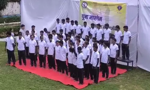 66 लाख के ईनामी 51 नक्सली पहुंचे एसपी आफिस, डालेंगे हथियार