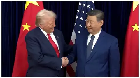 ट्रम्प ने टैरिफ घटाया, अब चीन खरीदेगा अमेरिकी सोयाबीन! ट्रम्प ने टैरिफ घटाया, अब चीन खरीदेगा अमेरिकी सोयाबीन!