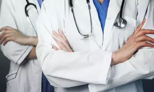 प्रसव होते ही हार्ट फेल : 7 विभाग के चिकित्सकों ने 65 दिनों तक इलाज कर बचाई जान