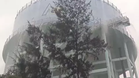 भारत माता चौक पर अचानक होने लगी बारिश : नगर निगम के लापरवाह कर्मियों की करतूत, देखिए VIDEO