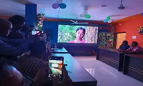 बस्तरिया संघर्ष और प्रेम की कहानी, माटी : 1000 स्थानीय कलाकारों की है भागीदारी, वास्तविक घटनाओं से प्रेरित संवेदनशील फिल्म