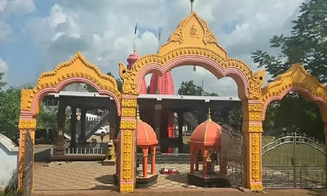 कुरुद में है छत्तीसगढ़ महतारी मंदिर : 25 वर्ष पूरे होने पर माता का पारंपरिक परिधान और गहनों से किया गया श्रृंगार