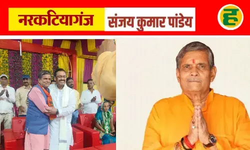 एक क्लिक में जानिए उम्र शिक्षा परिवार संपत्ति और राजनीतिक सफर