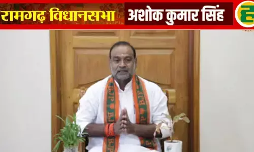 एक क्लिक में जानिए उम्र शिक्षा परिवार संपत्ति और राजनीतिक सफर