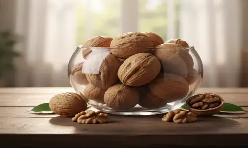 Walnut Benefits Akhrot khane ke fayde