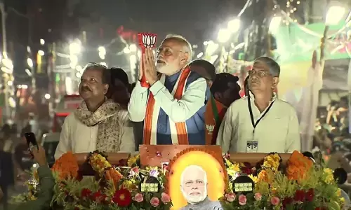 PM Modis grand road show in Patna resonated with public support.