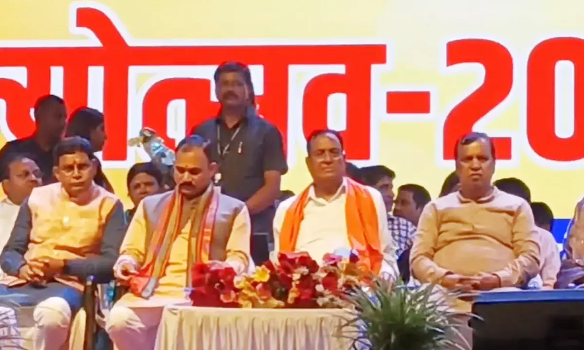 राज्योत्सव में शामिल हुए मंत्री टंक राम वर्मा और श्याम बिहारी जायसवाल