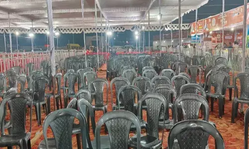 मनेंद्रगढ़ जिला स्तरीय राज्योत्सव में पसरा सन्नाटा