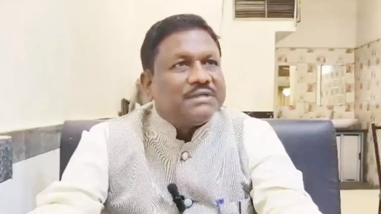 पूर्व विधायक बृहस्पति सिंह पूर्व विधायक बृहस्पति सिंह