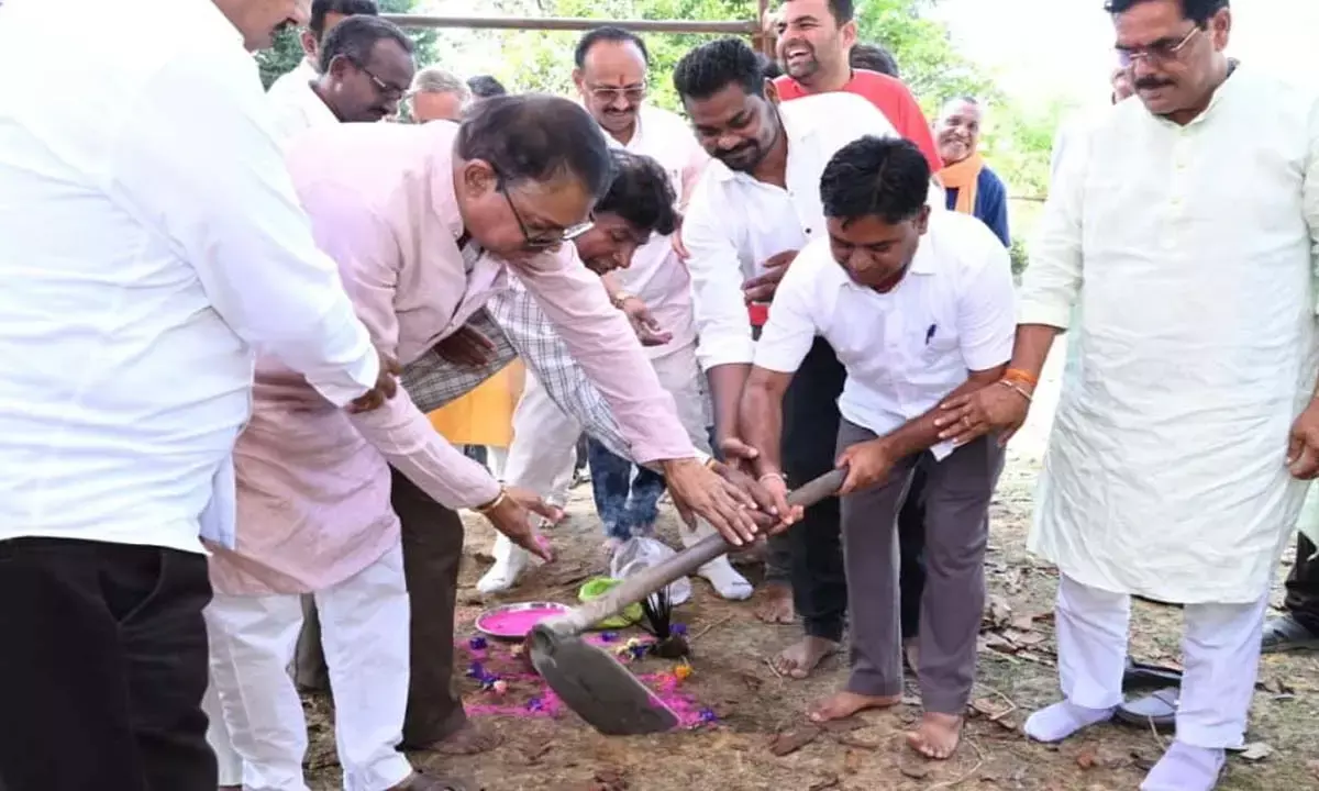 गौशाला शेड का भूमि पूजन