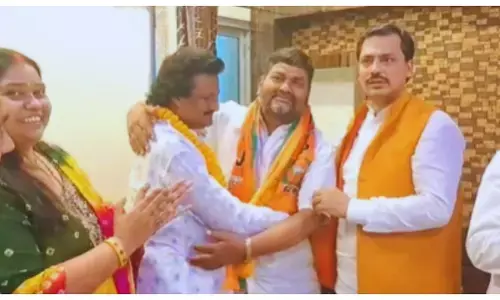 प्रशांत किशोर को बड़ा झटका, मतदान से एक दिन पहले मुंगेर प्रत्याशी संजय सिंह बीजेपी में शामिल; वीडी शर्मा का प्लान सफल