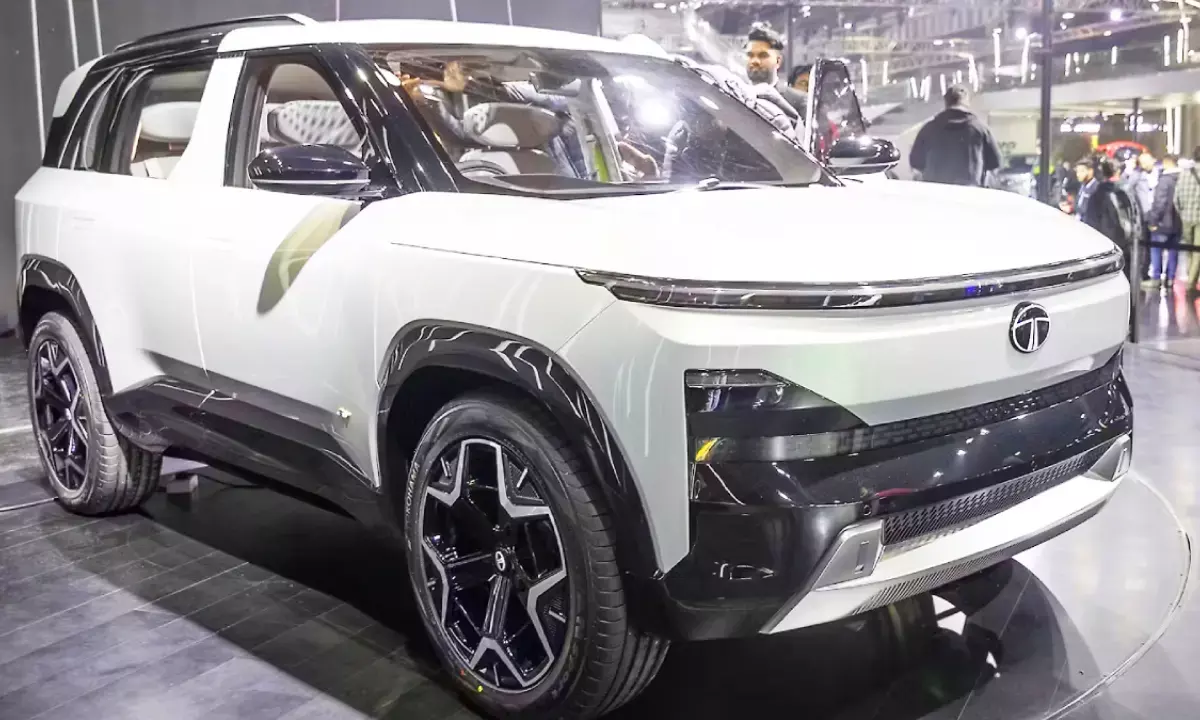 इस SUV में मिलेंगी ट्रिपल स्क्रीन, कंपनी ने टीजर दिखाकर किया कन्फर्म; हुंडई क्रेटा से मुकाबला