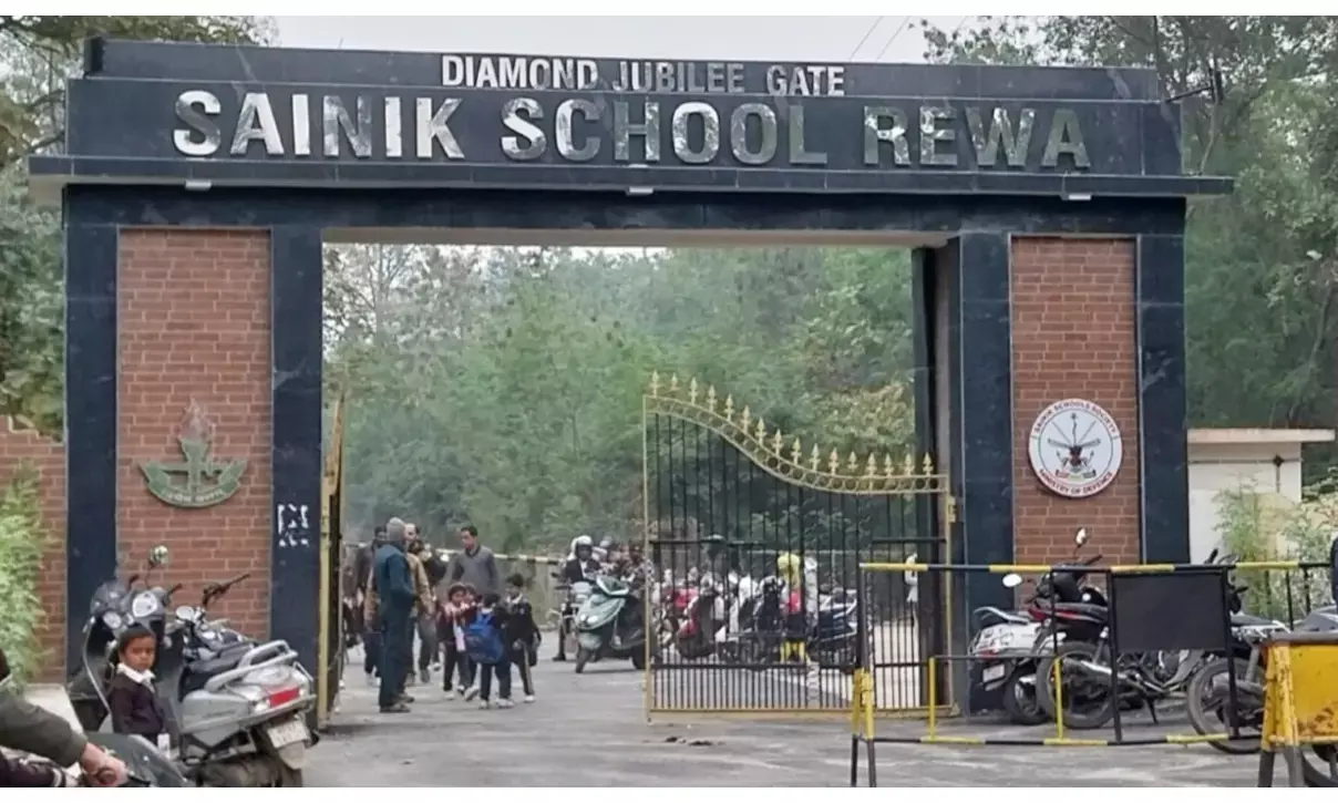 सैनिक स्कूल में दाखिले का सपना देख रहे हैं? कल आखिरी तारीख, ऐसे करें आवेदन