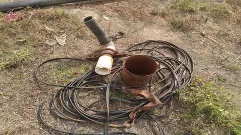 डूंडा स्कूल से मोटर पंप की चोरी : पानी के संकट से परेशान हेड मास्टर ने लिखा- कैसे बनवाएं मिड डे मील डूंडा स्कूल से मोटर पंप की चोरी : पानी के संकट से परेशान हेड मास्टर ने लिखा- कैसे बनवाएं मिड डे मील