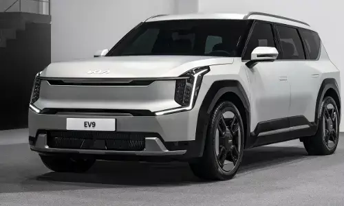 भारत में आने वाली हैं 500Km दौड़ने वाली ये 4 नई इलेक्ट्रिक कार, देखें डिटेल