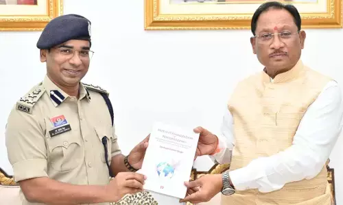 आईपीएस डॉ. संतोष सिंह