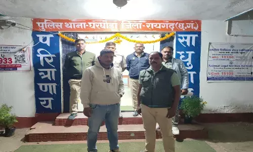 फर्जीवाड़े पर एक्शन : 26 लोगों का खाता खोलकर किया 1 करोड़ 30 लाख का गबन, पूर्व मैनेजर और साथी गिरफ्तार