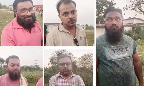 जुआ खेलते 8 जुआरी रंगे हाथ गिरफ्तार