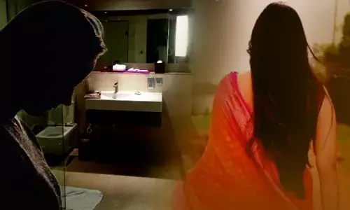 Womans body found in bathroom in Delhi