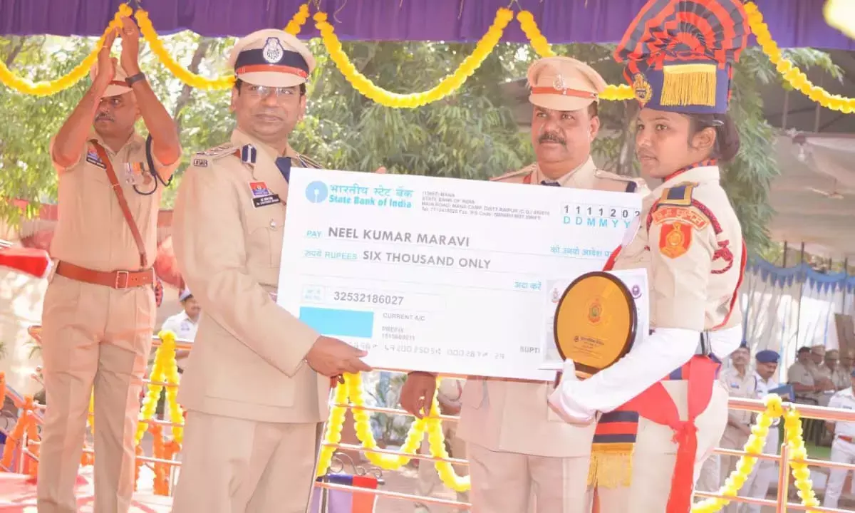 नव आरक्षकों को दीक्षांत परेड : PTS माना में भव्य समारोह, ली सेवा की शपथ