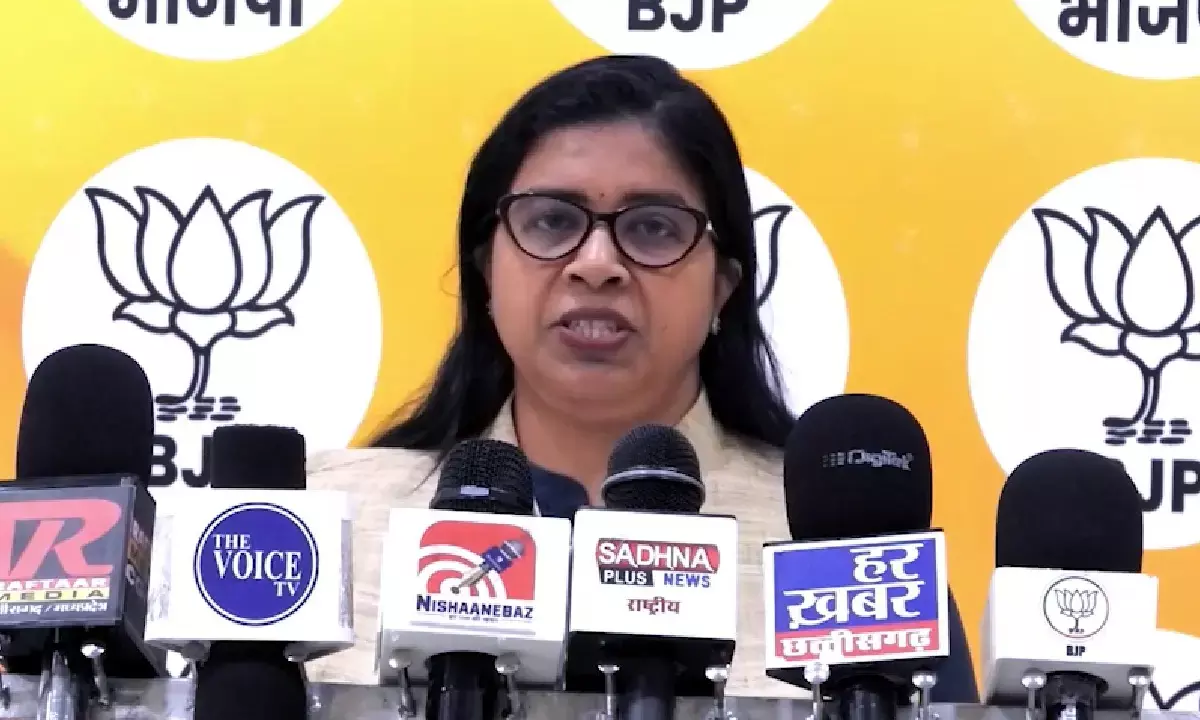 महतारी वंदन योजना पर सियासत : बीजेपी नेत्री बघेल बोलीं- ई-केवाईसी को लेकर कांग्रेस फैला रही लोगों में भ्रम महतारी वंदन योजना पर सियासत : बीजेपी नेत्री बघेल बोलीं- ई-केवाईसी को लेकर कांग्रेस फैला रही लोगों में भ्रम