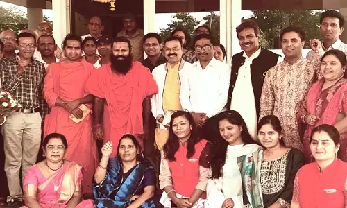 स्वामी परमार्थ देव और स्वामी नरेंद्र देव पहुंचे बेमेतरा