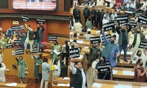 MCD Protest on Delhi Pollution