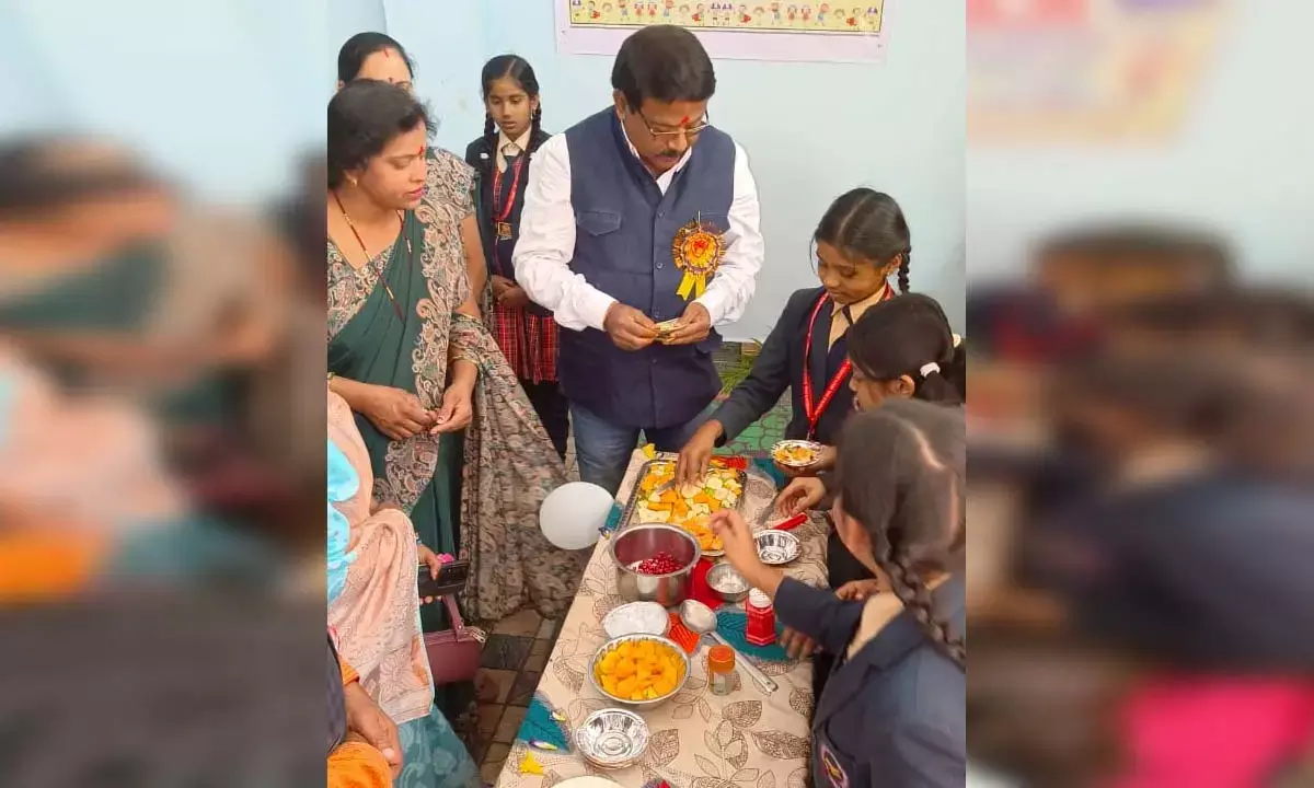 प्रोविडेंस इंग्लिश मीडियम स्कूल में आनंद मेला प्रोविडेंस इंग्लिश मीडियम स्कूल में आनंद मेला