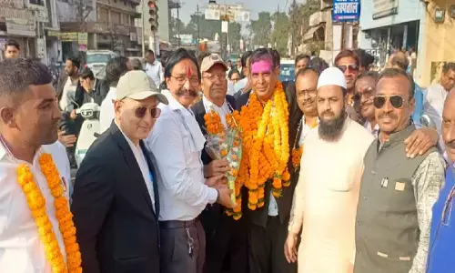 स्टेट बार काउंसिल चुनाव : सदस्य बनने पर शत्रुहन सिंह साहू का धमतरी में हुआ भव्य स्वागत, निकाली गई आभार रैली स्टेट बार काउंसिल चुनाव : सदस्य बनने पर शत्रुहन सिंह साहू का धमतरी में हुआ भव्य स्वागत, निकाली गई आभार रैली