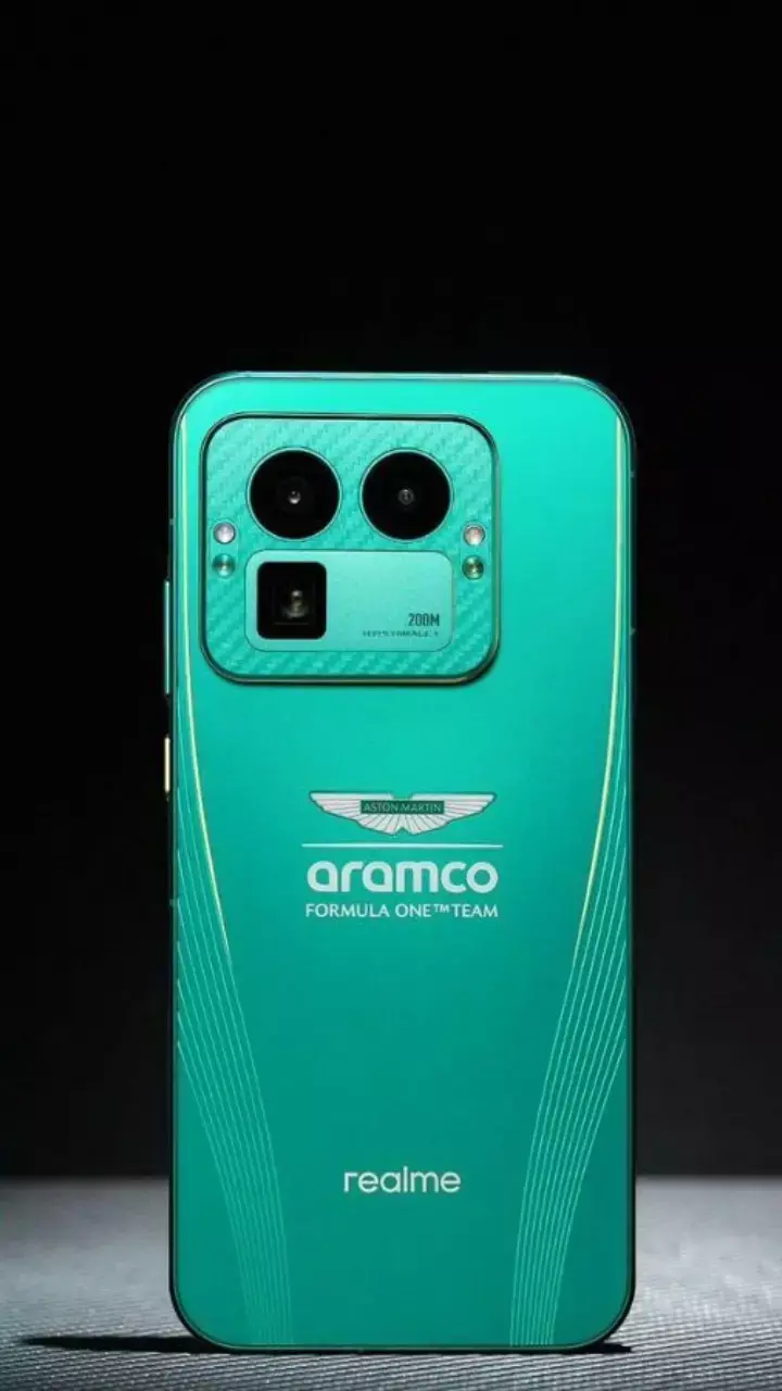 Realme ने लॉन्च किया GT 8 Pro Aston Martin F1 Edition, देखें इसके शानदार फीचर्स
