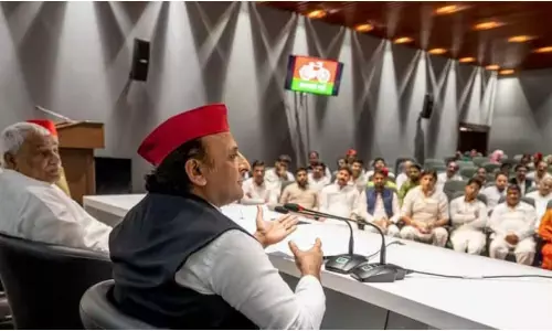 सपा को भाजपा की रणनीति और कांग्रेस से दोस्ती पर करना होगा निर्णायक मंथन!