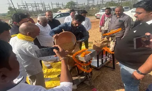 धान खरीदी का शुभारंभ : मंत्रियों- जनप्रतिनिधियों और कलेक्टरों ने तराजू-बॉट की पूजा-अर्चना