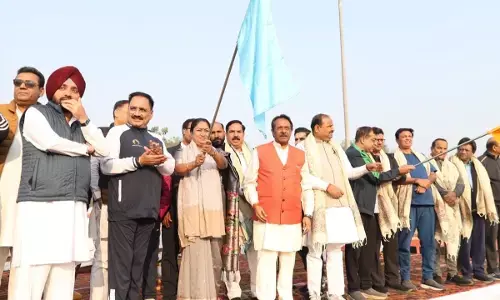 CM Rekha Gupta Flagged Off Namo Bharat Run Road Safety
