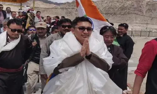 जामयांग सेरिंग नामग्याल पहुंचे छत्तीसगढ़ : बोले- SIR देश की चुनावी प्रक्रिया, विपक्ष के बोलने का कोई महत्व नहीं