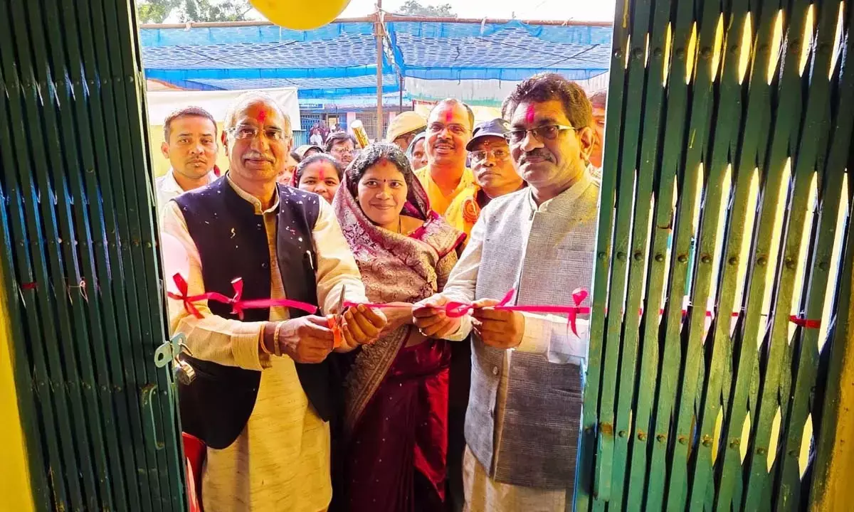 आंगनबाड़ी भवन का इनॉग्रेशन