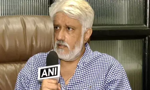 फिल्ममेकर विक्रम भट्ट पर धोखाधड़ी का मामला दर्ज