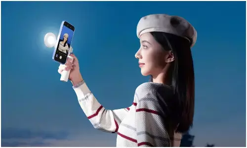 Oppo Magnetic Halo Flash Light