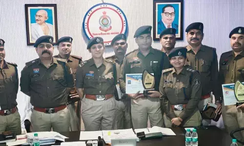 बलौदा बाजार एसपी ने किया सम्मानित
