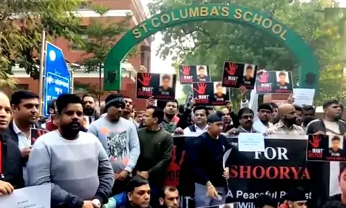 Delhi Student Suicide, Parents Protest