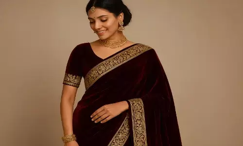 वेलवेट साड़ी