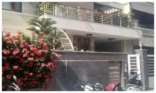 कारोबारी दिलीप गुप्ता पर 35 करोड़ की धोखाधड़ी का आरोप, घर-ऑफिस से मिली अहम फाइलें