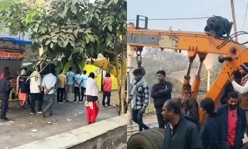 साइंस कॉलेज चौपाटी पर चला बुलडोजर
