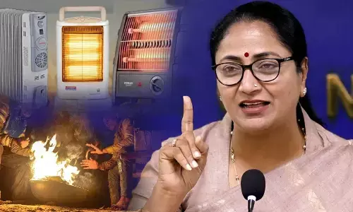 CM Rekha Gupta distributed Electric heaters to RWA