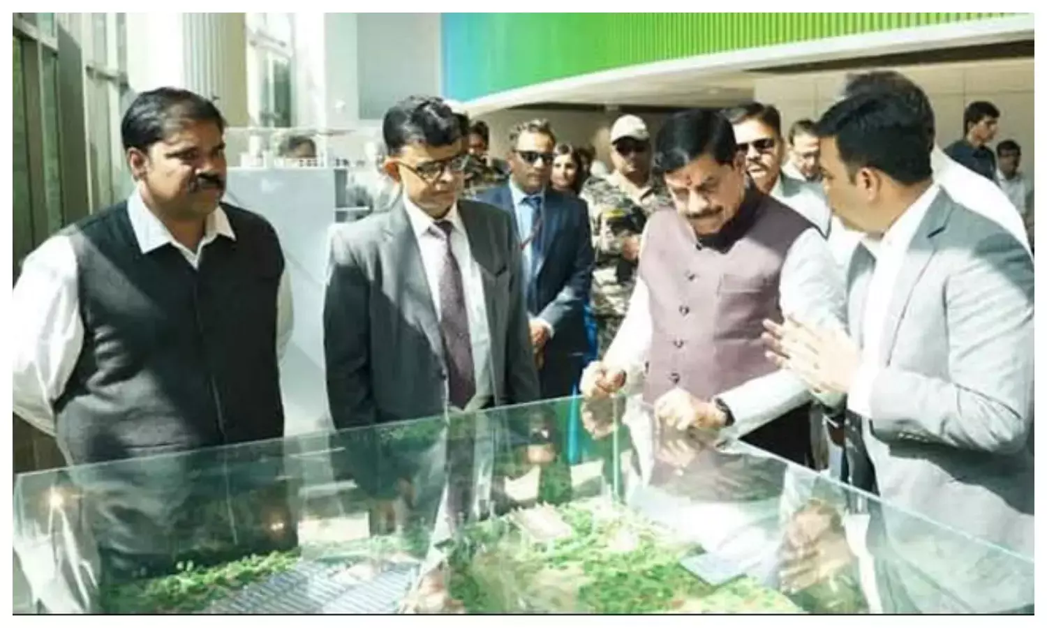 CM मोहन यादव ने देखी ग्रीनको की हाई-टेक तकनीक, बोले-मध्यप्रदेश बनेगा ग्रीन एनर्जी हब