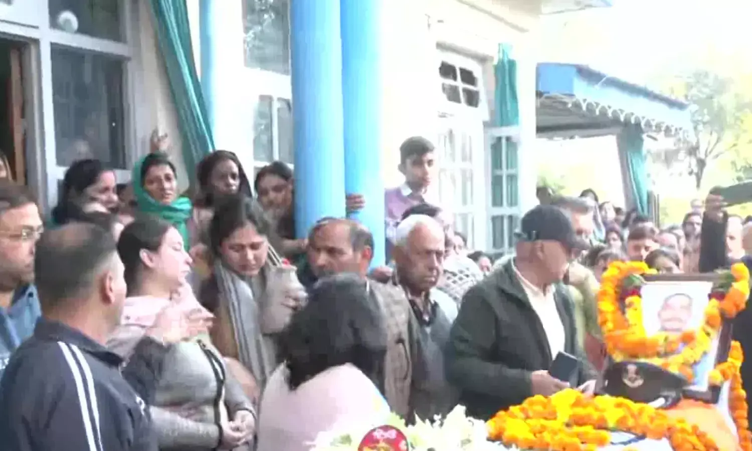 tejas-crash-wing-commander-namansh-syal-last-goodbye-family-video