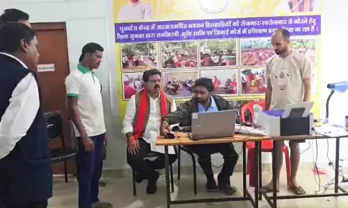 सुकमा पुनर्वास केंद्र पहुंचे डिप्टी सीएम शर्मा