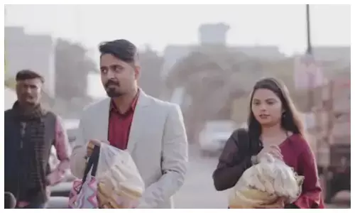 कपल ने टूरिस्ट स्पॉट की जगह नेत्रहीन स्कूल और अस्पताल में कराया प्री-वेडिंग शूट; नेत्रदान का लिया संकल्प