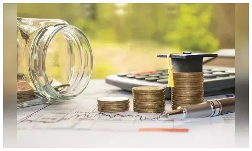 मिडकैप और स्मॉलकैप फंड्स में इन दिनों दिख रही सुस्ती, फिर भी जारी रखें एसआईपी